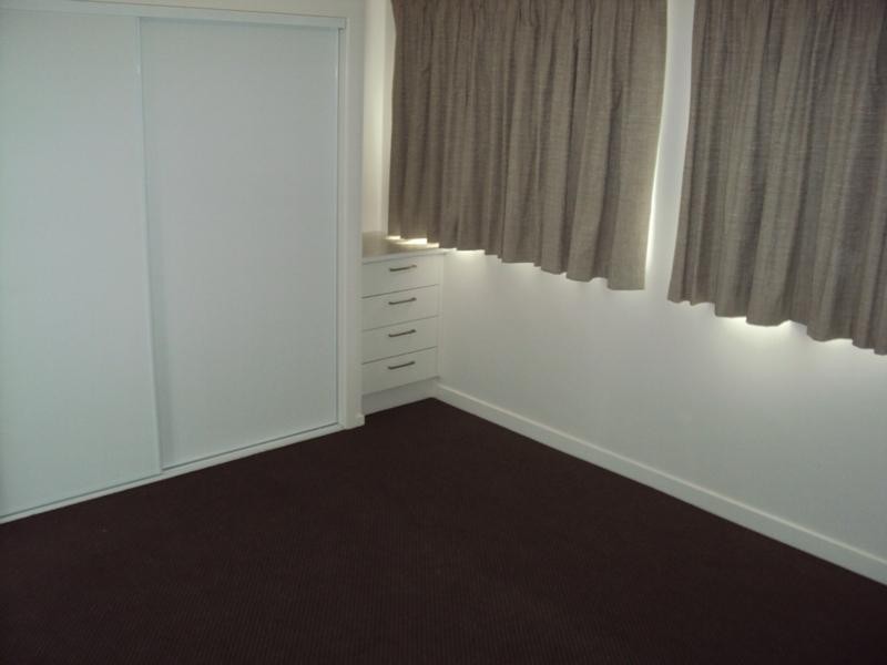 8/93 Waterton Street, Annerley QLD 4103