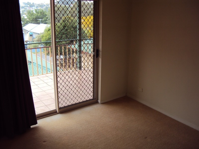 4/45 Mclay Street, Coorparoo QLD 4151