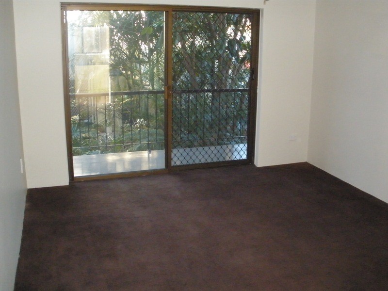 1/43 Denman Street, Greenslopes QLD 4120