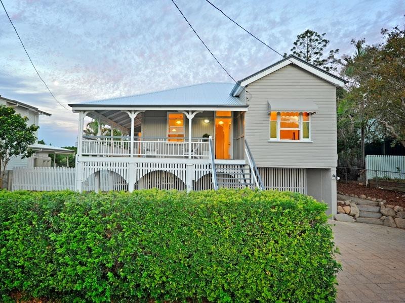 29 Power Street, Norman Park QLD 4170