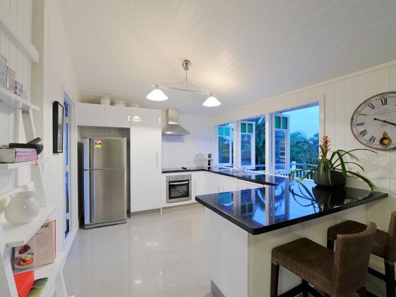 29 Power Street, Norman Park QLD 4170