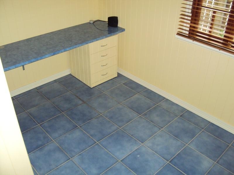 10 Greens Road, Coorparoo QLD 4151