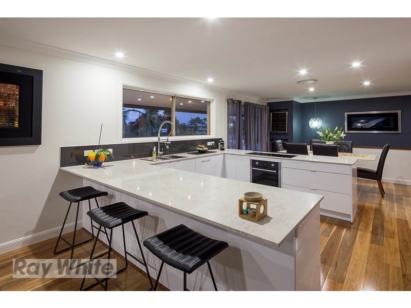 33 Balmerino Drive, Carina QLD 4152