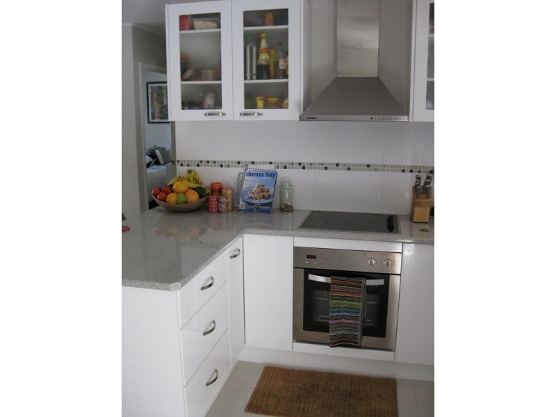 2/19 Leamington Street, Woolloongabba QLD 4102