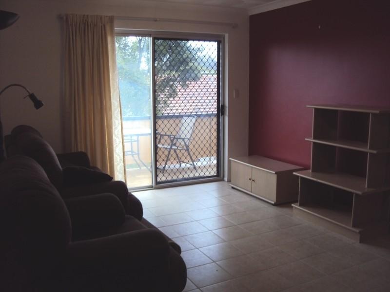 2/45 Derby Street, Coorparoo QLD 4151