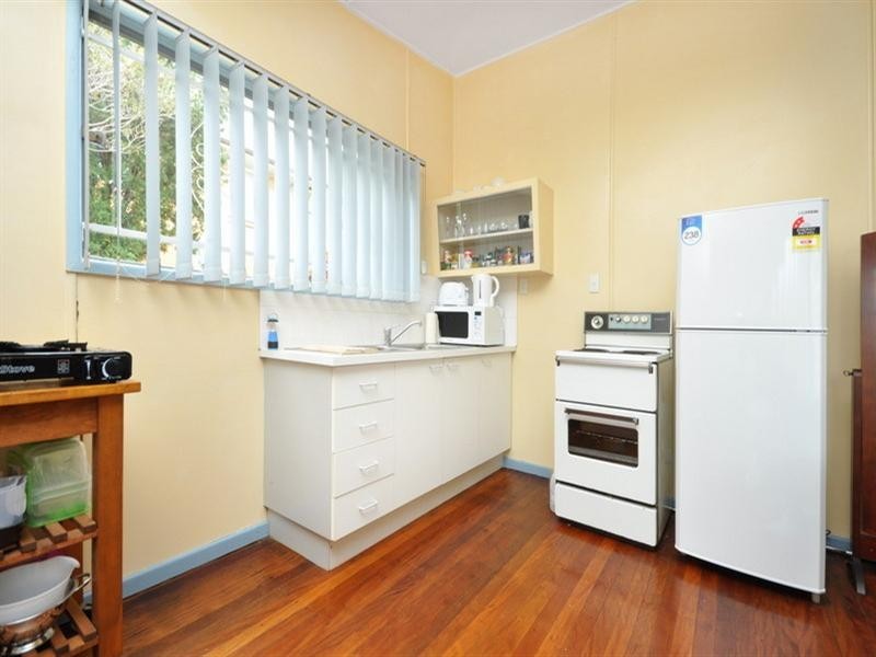 1 Thelma Street, Mount Gravatt East QLD 4122