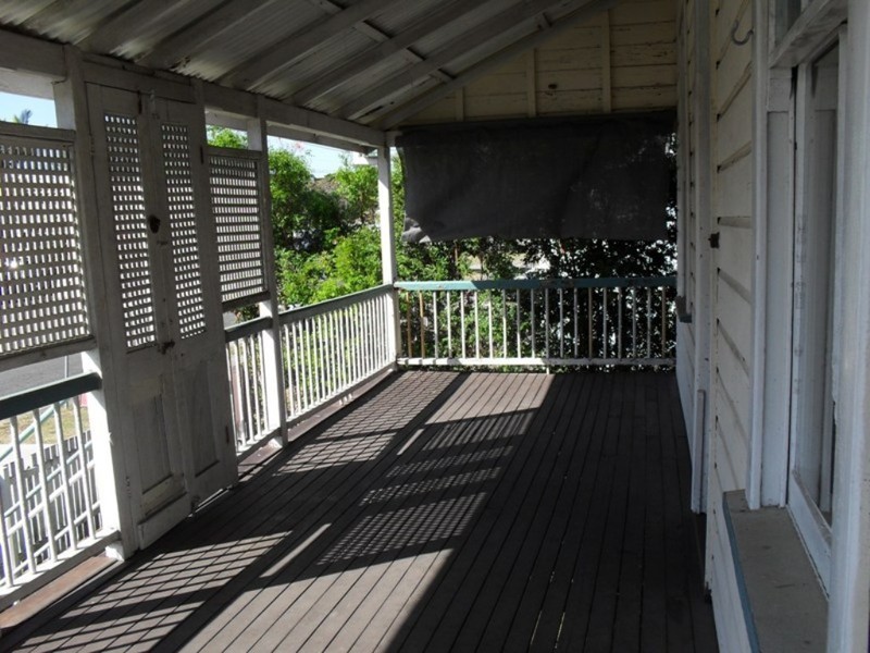 87 Old Cleveland Road, Greenslopes QLD 4120