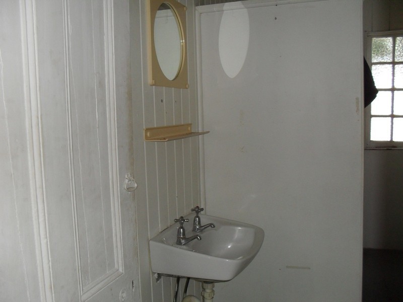 87 Old Cleveland Road, Greenslopes QLD 4120