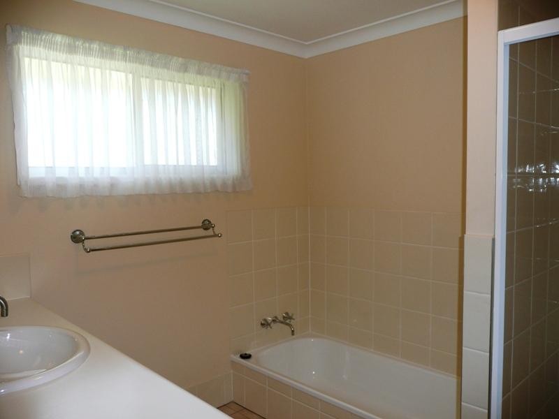 74 Ara Street, Camp Hill QLD 4152