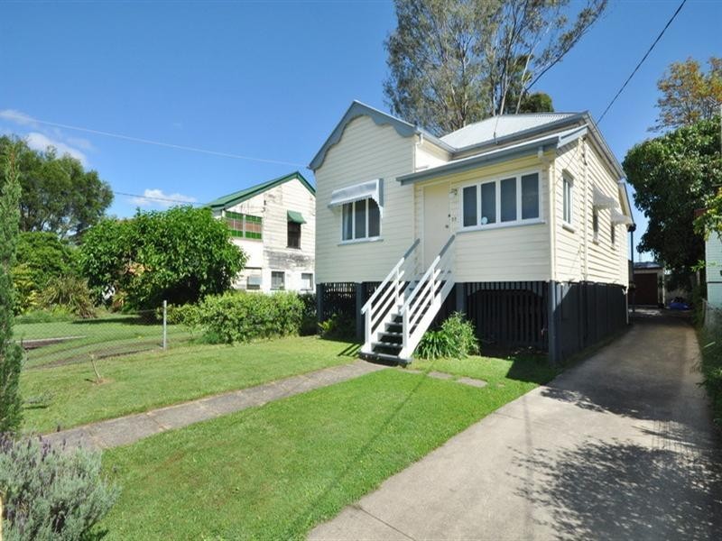 33 Gladstone Street, Coorparoo QLD 4151
