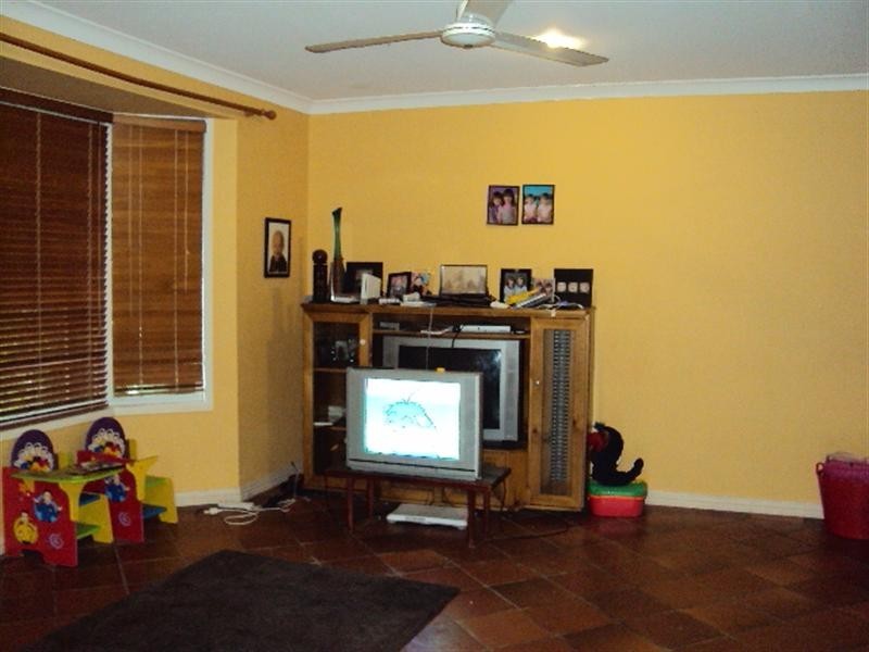 1 Alicia Court, Camira QLD 4300