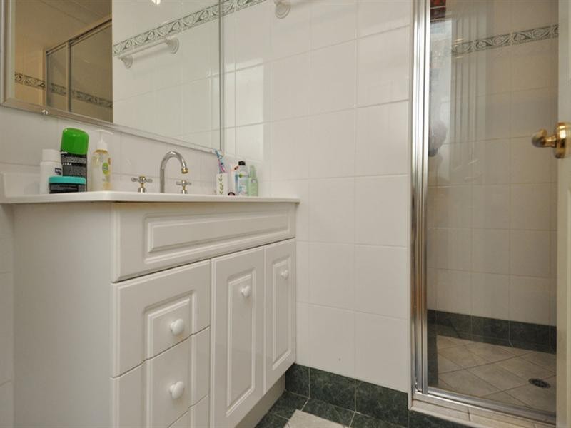 4/35 St Leonards Street, Coorparoo QLD 4151