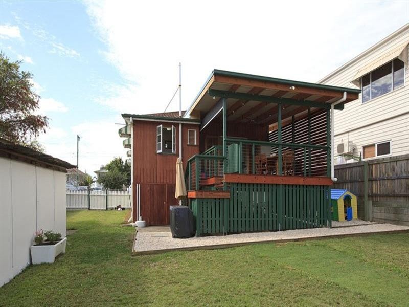 11 Erica Street, Cannon Hill QLD 4170