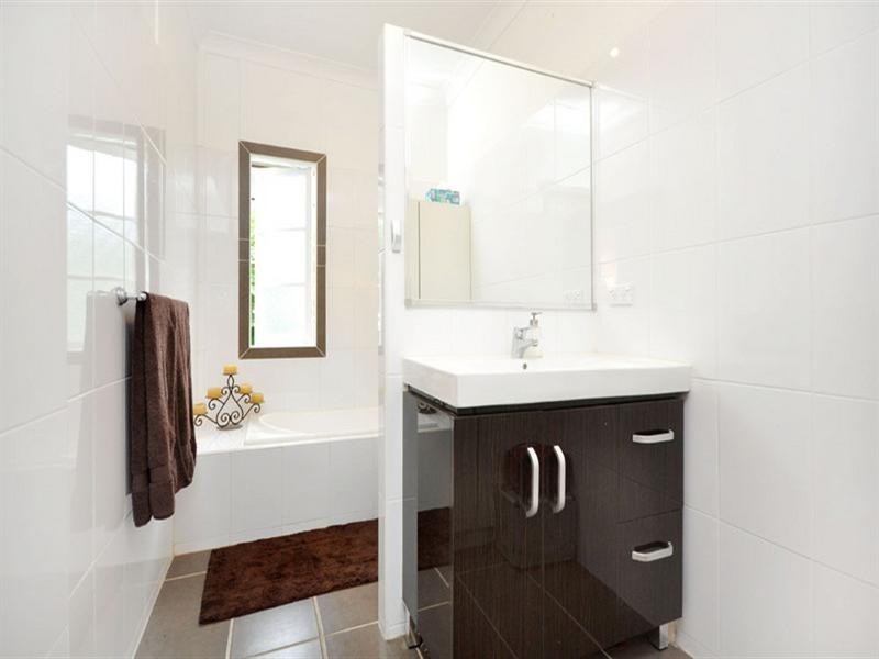 72 Carranya Street, Camp Hill QLD 4152