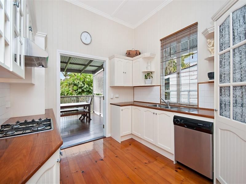 93 Pembroke Road, Coorparoo QLD 4151