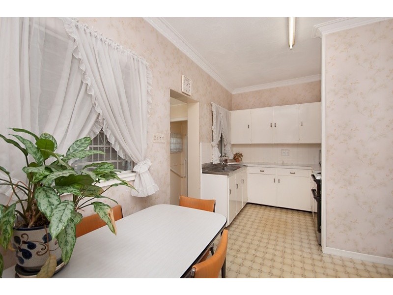 727 Old Cleveland Road, Carina QLD 4152