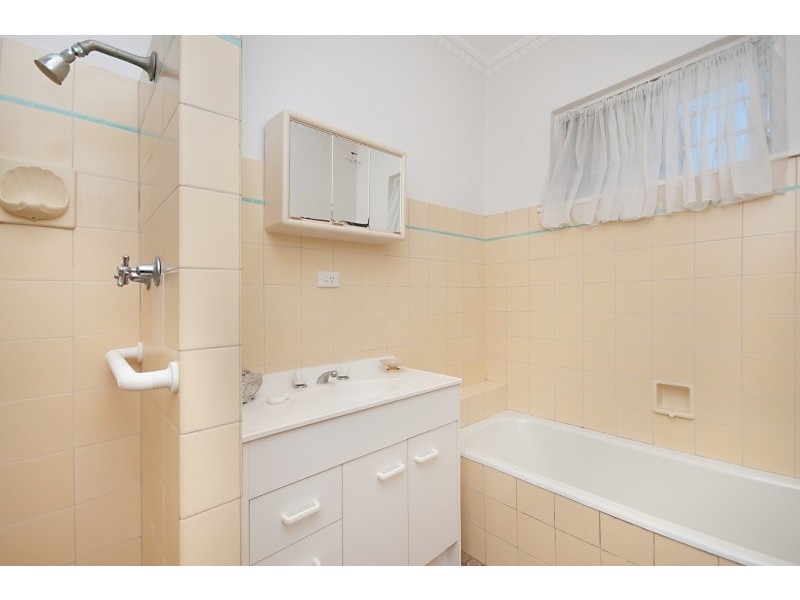 727 Old Cleveland Road, Carina QLD 4152