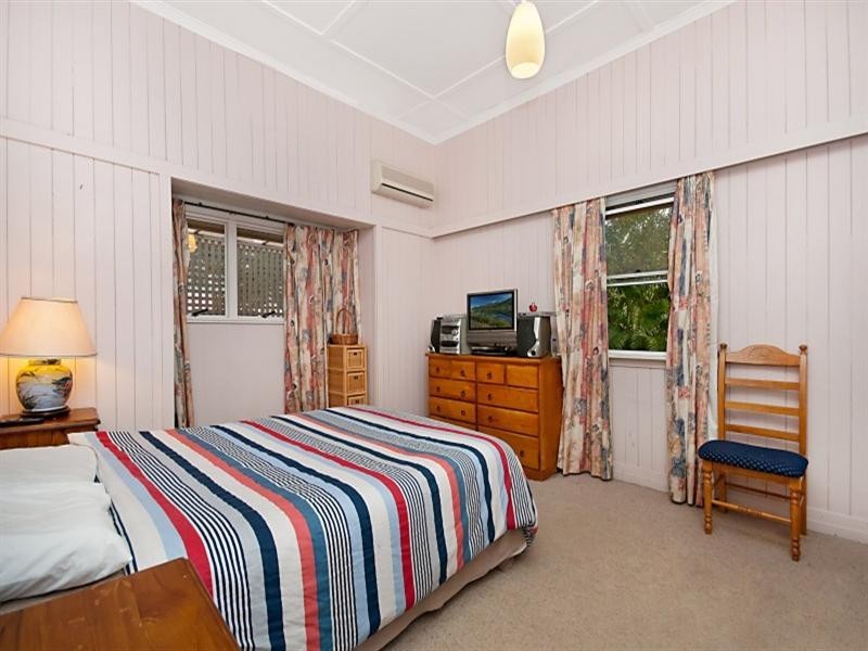 38 Eighth Avenue, Coorparoo QLD 4151