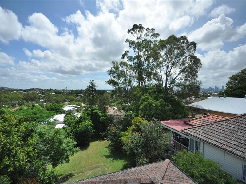 85 Buena Vista Avenue, Coorparoo QLD 4151