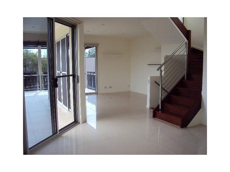 41 Barnes Avenue, Coorparoo QLD 4151