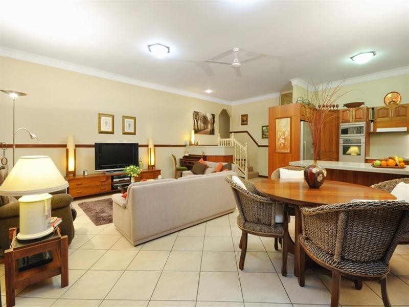 4 Beardsley Place, Carina QLD 4152