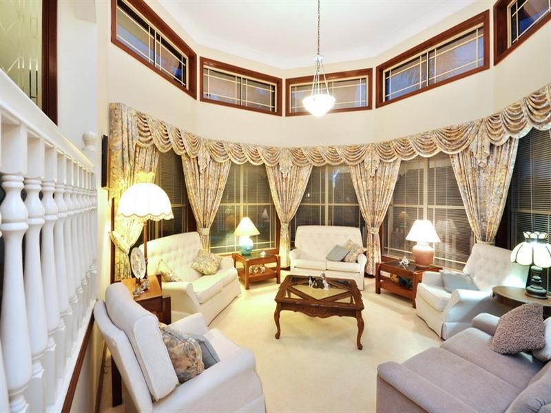 4 Beardsley Place, Carina QLD 4152