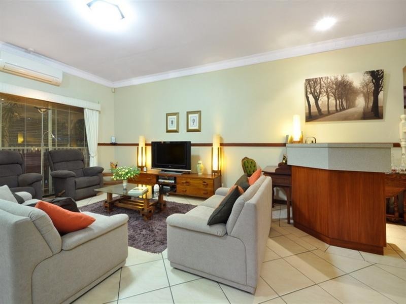 4 Beardsley Place, Carina QLD 4152