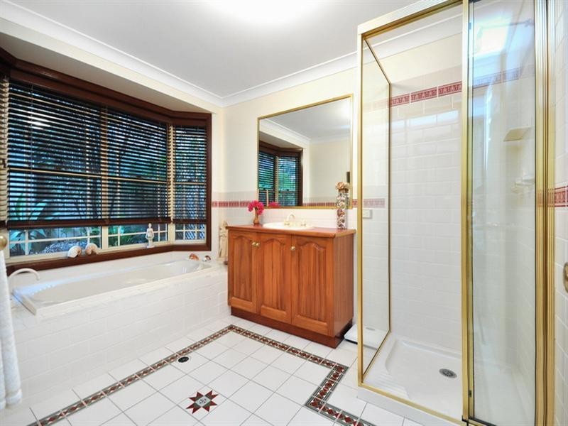 4 Beardsley Place, Carina QLD 4152