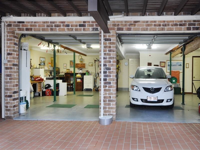 4 Beardsley Place, Carina QLD 4152