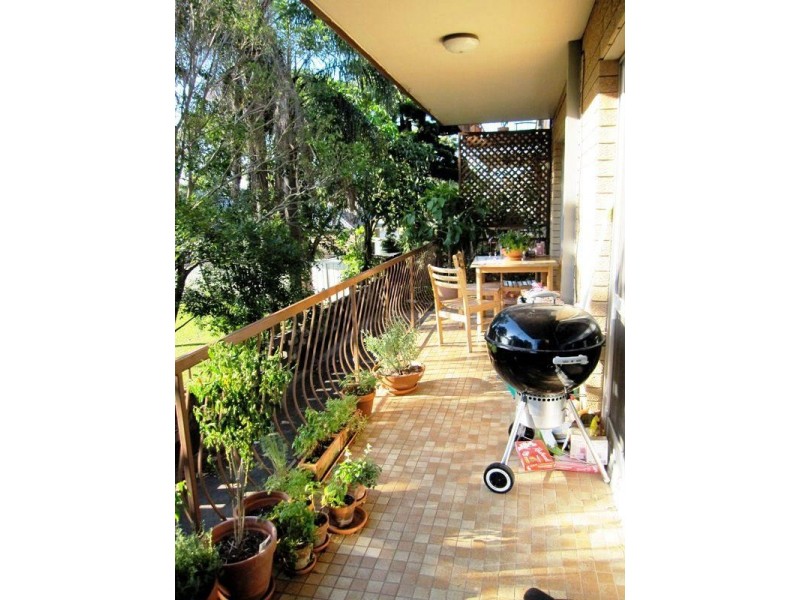 2/17 Hunter Street, Greenslopes QLD 4120