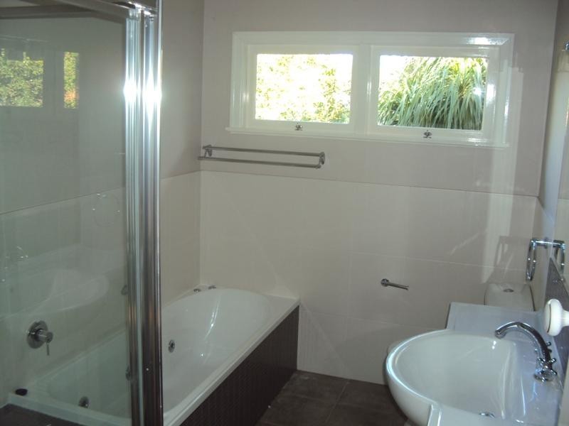 15 Springleigh Street, Coorparoo QLD 4151