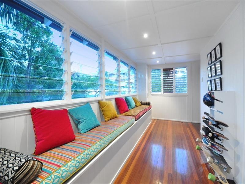 33 Brae Street, Coorparoo QLD 4151