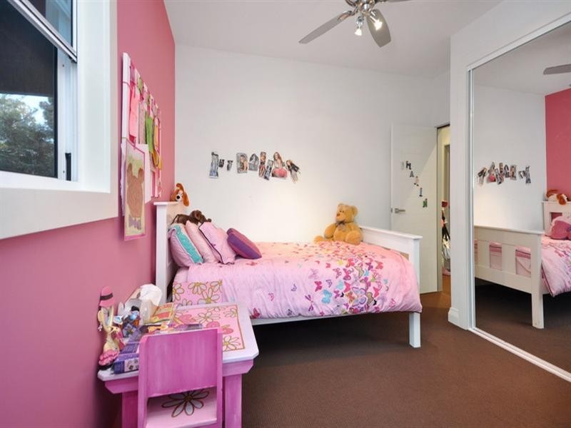 33 Brae Street, Coorparoo QLD 4151