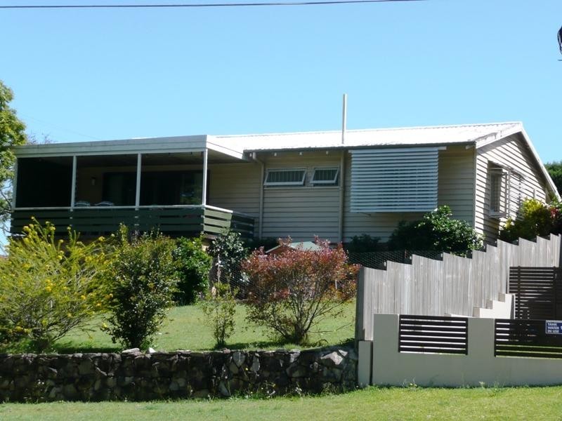 4 Orion Street, Coorparoo QLD 4151