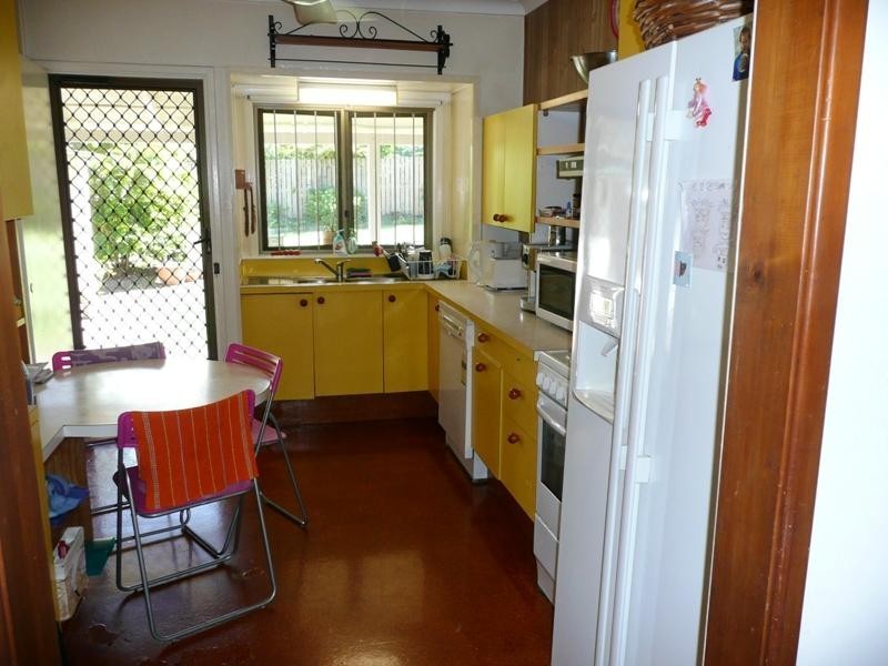 4 Orion Street, Coorparoo QLD 4151