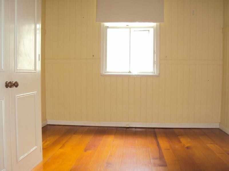 13 Newman Avenue, Camp Hill QLD 4152