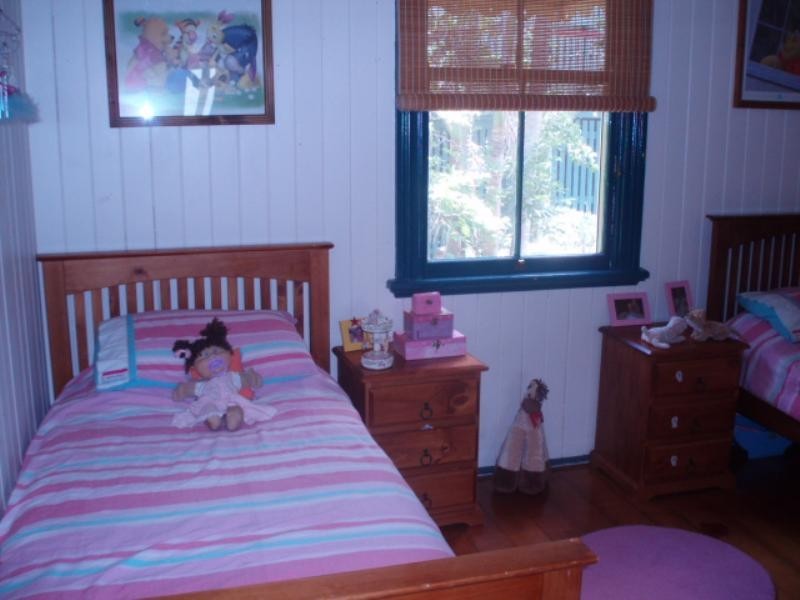 29 Power Street, Norman Park QLD 4170