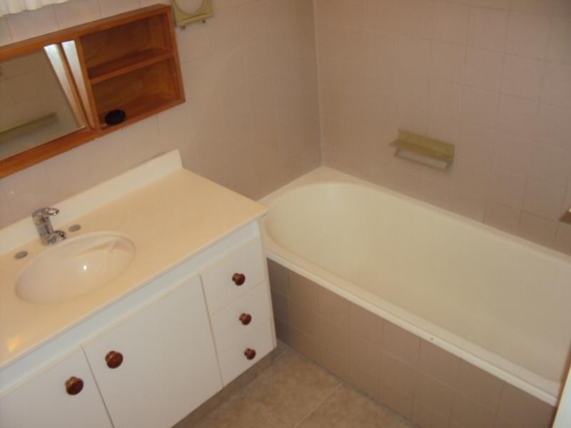 4 Orion Street, Coorparoo QLD 4151