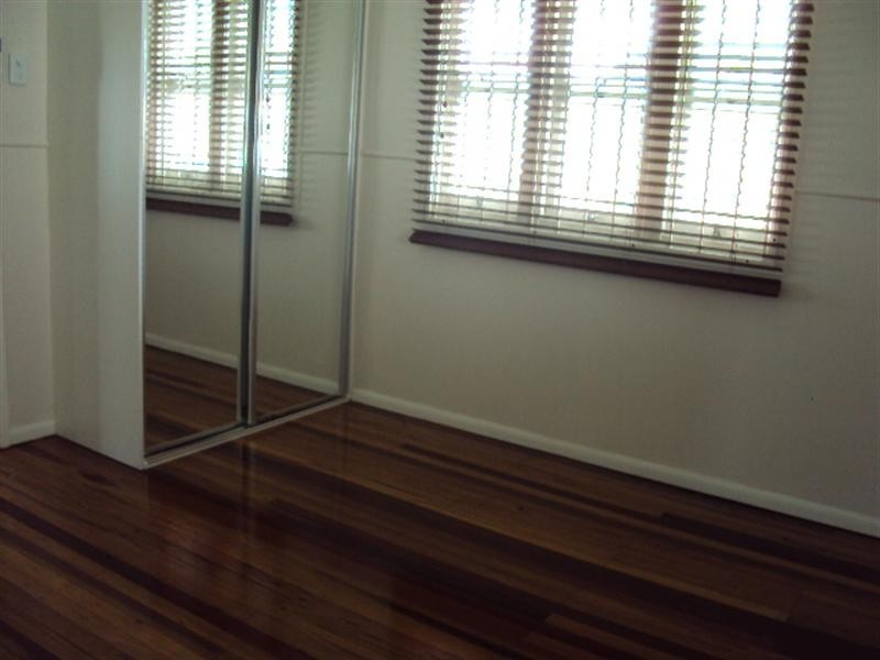 11 Erica Street, Cannon Hill QLD 4170