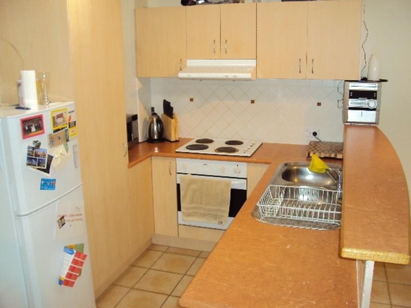 13/70 Douglas Street, Greenslopes QLD 4120