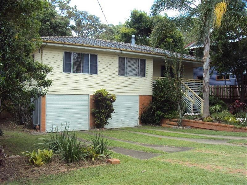 70 The Promenade, Camp Hill QLD 4152