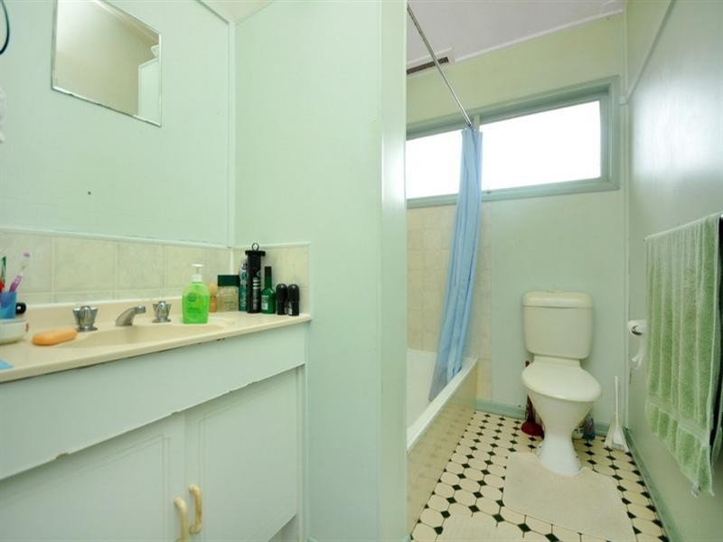 1 Thelma Street, Mount Gravatt East QLD 4122