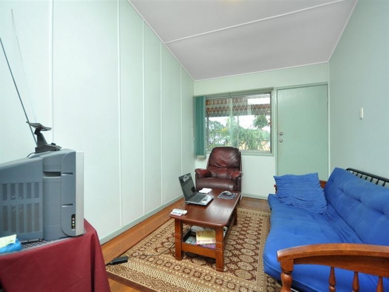 1 Thelma Street, Mount Gravatt East QLD 4122