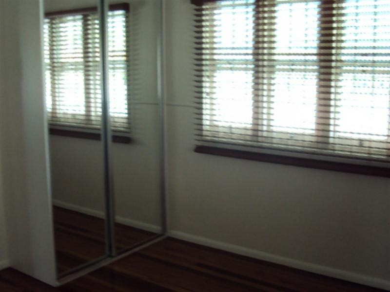 11 Erica Street, Cannon Hill QLD 4170