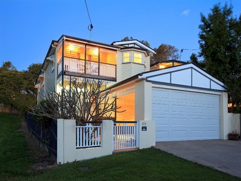 37a Arlington Street, Coorparoo QLD 4151
