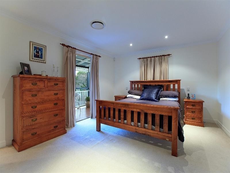 37a Arlington Street, Coorparoo QLD 4151