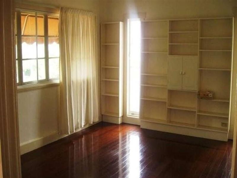 7 Stodart Street, Coorparoo QLD 4151