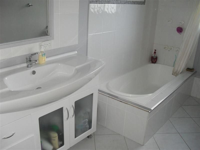 27A Gotha Street, Camp Hill QLD 4152