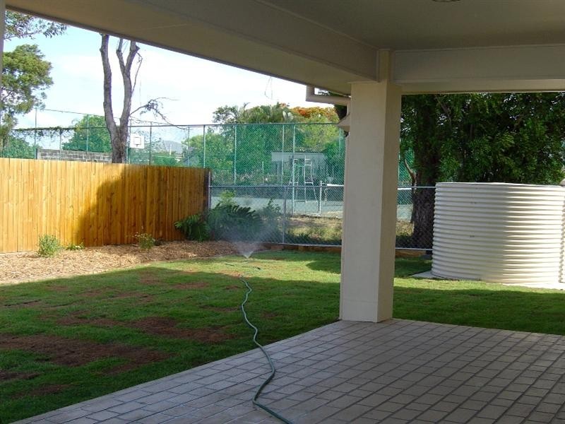 8 Faversham Street, Woolloongabba QLD 4102