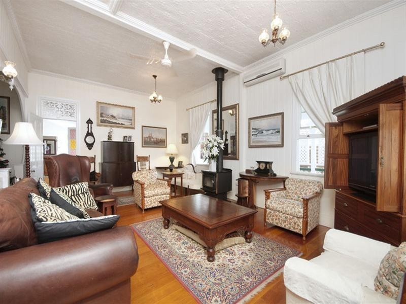 4 Didsbury Street, East Brisbane QLD 4169